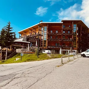 Les Balcons De Recoin - Aparthotel Chamrousse