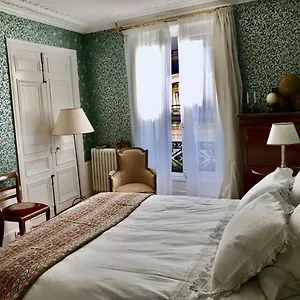 Le 48 Bed & Breakfast Paris